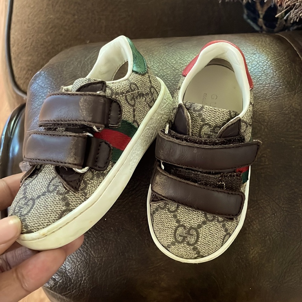 Gucci unisex kids shoes size 5 us infant and 20 euro